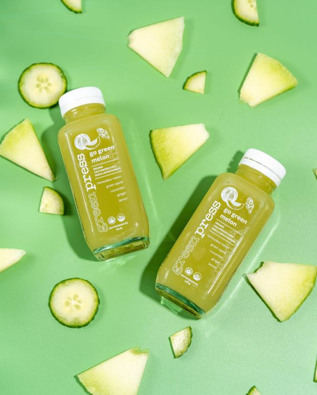 Our summer flavours are now back in stock! 

🍈 Go Green Melon is a hydrating mix of cucumber, honeydew melon, apple and hint of ginger.  This refreshing juice is sure to keep you hydrated, can help with glowing skin, has anti inflammatory properties, and can assist with digestion.

#coldpressedjuice #organicjuice #juicecleanse #juicefast #detoxjuice #detox #juicelife #greenjuice #healthylifestyle #torontojuicebar #mississaugaeats #downtownoakville #portcreditbia #portcredit #juicebar