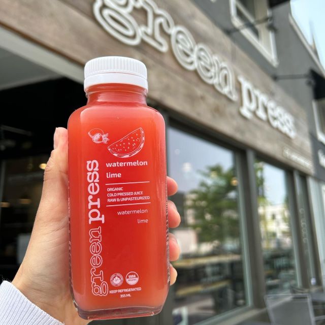 It’s BACK!! Watermelon Lime is back in stock online and in stores 🍉💦

#coldpressedjuice #juicebar #oakville #downtownoakville #portcreditbia #portcredit #smoothiebar #greenpressinc #watermelonjuice