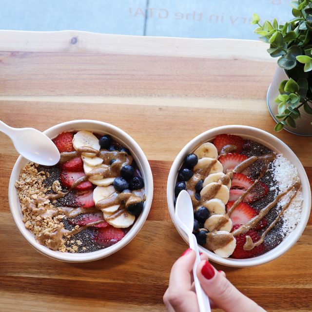 When you love your bestie but don’t want to share açai bowls. 

#acaibowls #smoothiebowls #superfoods #juicebar #oakville #mississauga #portcreditbia #smoothiebar #wellness #health