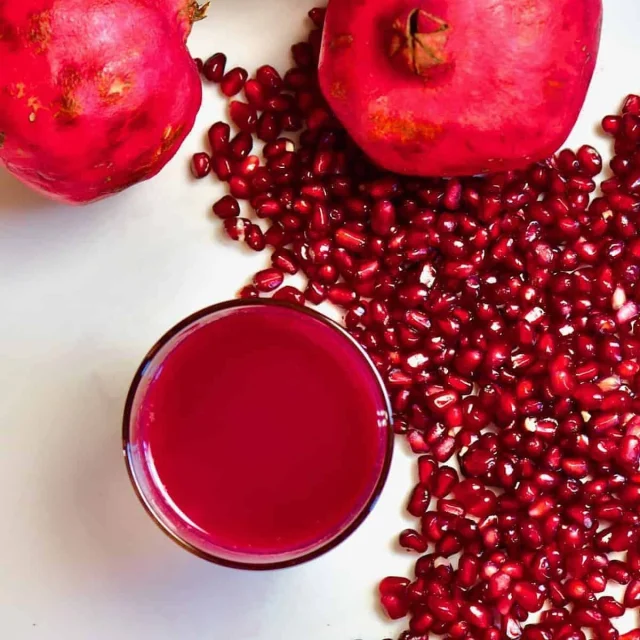 New Juice Alert 🚨

We’re thrilled to announce the launch of our seasonal Pomegranate Juice!

Choose from two delicious options:

1) 100% Pure Pomegranate Juice

2) Pomegranate + Orange Juice (a perfect 50/50 blend of pomegranate and orange)

Here for a limited time only, try them now before they are gone! 

Available online only while supplies last - can be ordered online for in-store pick up.🍹

❌ No Added Sugar
❌ Never from Concentrate 
❌ No preservatives or other additives

#coldpressedjuice #pomegranatejuice #pomegranate #antioxidantjuice #juicebar #oakville #portcredit #toronto