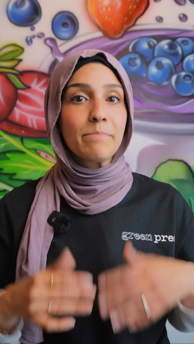 Thought I was just starting a business... turns out I also signed up to be a full-time content creator.

🎥🎬 Bloopers behind the scenes

#juicebar #portcredit #drinkclean #coldpressedjuice #bloopers #smoothiebar
