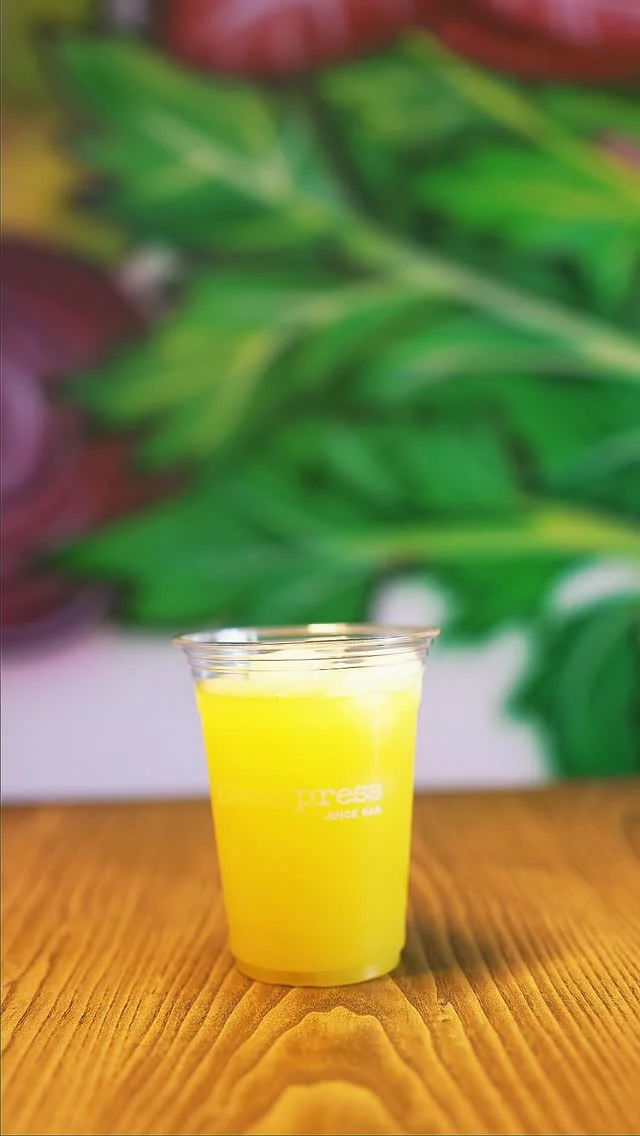 Introducing Bumble🐝 🥰

Made with our in-house organic orange juice and organic espresso. 

Tag someone who would like this 💛🖤

#juicebar #portcreditbia #coldpressedjuice #organiccoffee #bumblebee #bumblecoffee #bumble #espresso