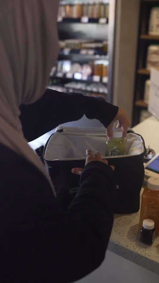 Me: I’ll just choose 1 or 2 juices.
Also me: Fills up an entire cooler with juices and shots 😎 

Grab our walk-in special: Any 6 organic cold pressed juices for only $50. 🏃‍♂️ 
Find us: 

📍Port Credit: 129 Lakeshore Road East Unit 9
📍Toronto: 2 Bloor Street East C45

Don’t forget to bring your clean bottles back to collect $0.50 in loyalty points that you can use for your future purchases 😊

Drink Green, Live green! 

#juicebar #portcreditbia #coldpressedjuice #portcredit #detoxjuice #organicjuice #wellness #healthisyourwealth #smoothiebar