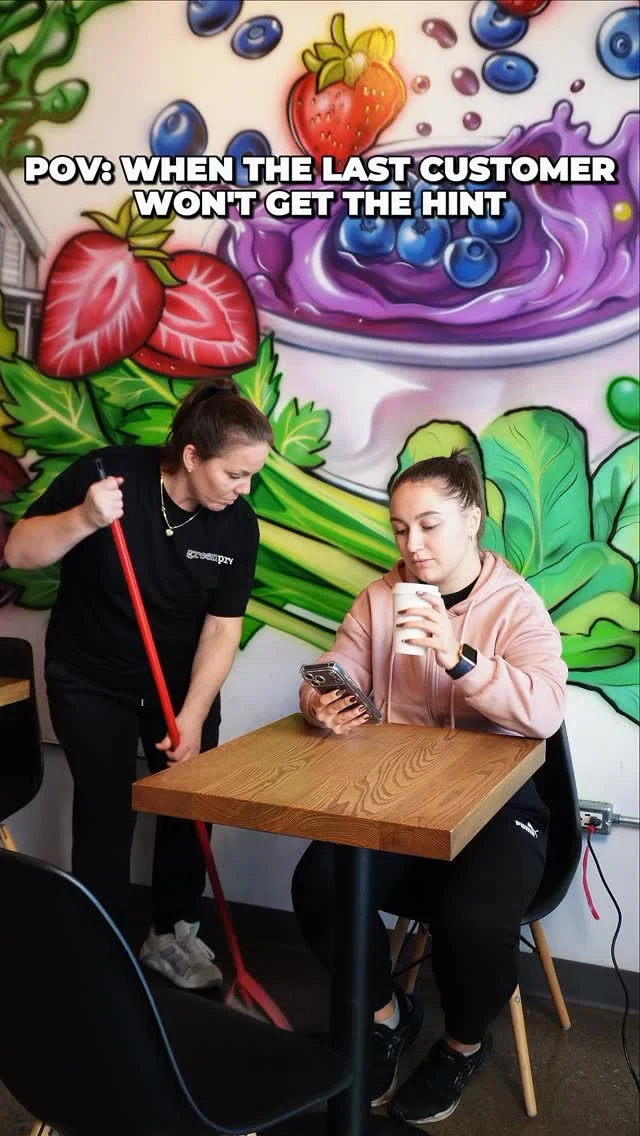 POV: it’s closing time and the last customer doesn’t take a hint. 😅😅

Jk we love you 🥰😅

#portcredit #juicebar #coldpressedjuice #drinkclean