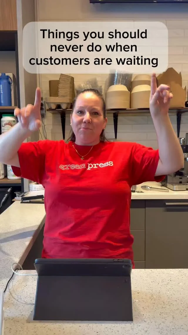 Ever go to a restaurant and get stuck waiting while the social media team is filming? 🤣🤣

#juicebar #portcredit #smoothies #acaibowls #coldpressedjuice